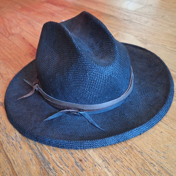 Hat w/leather accents. EUC. Handmade in Italy. main image 8